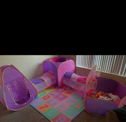 Play tent