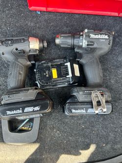 Makita drills with 3 batteries and charger