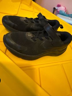 Black Nike toddler 13.5