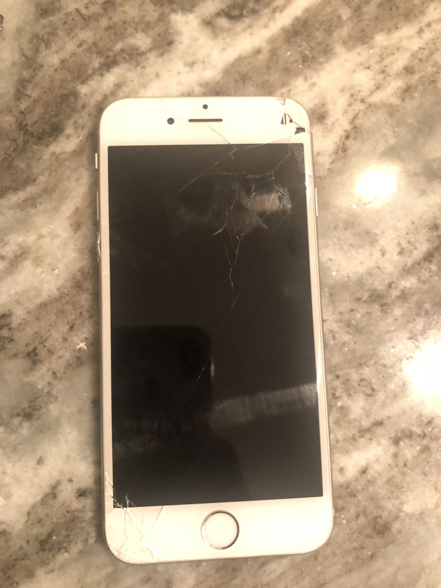 iphone 6 w/ cracked screen