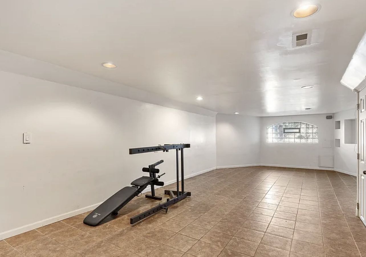 Workout bench