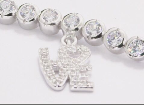 5.0ctw White Topaz & Diamond Accents,Bracelet, 8” long . S 925 Sterling Silver. PRICE DROP - Last One