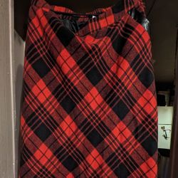 Red/Black Skirt 