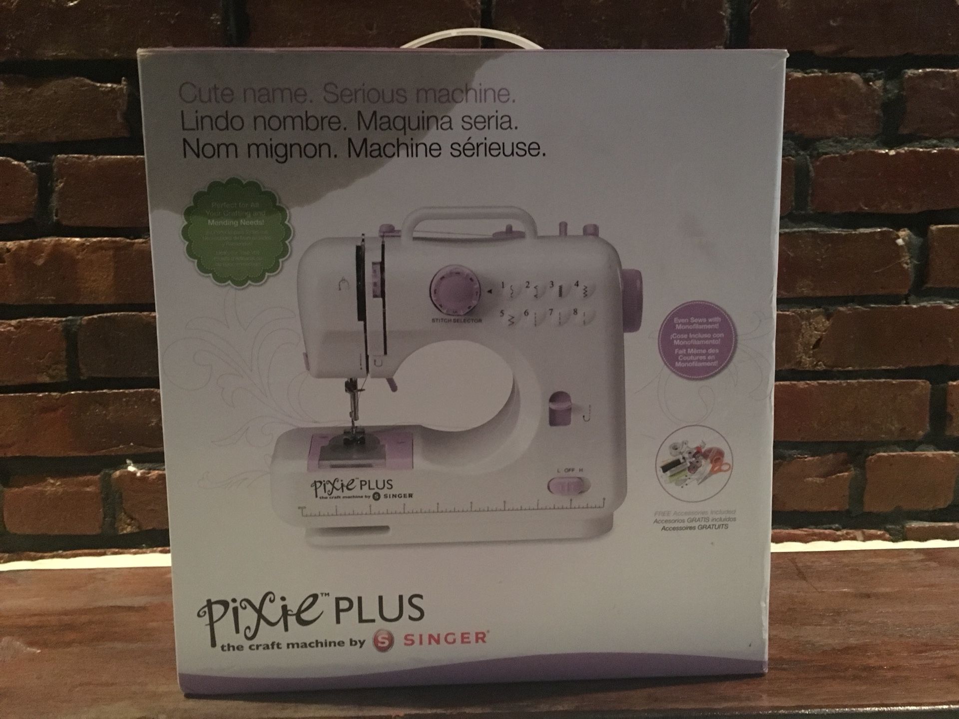 Singer Pixie Plus Sewing Machine