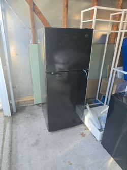 Black GE Refrigerator