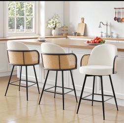 Set of 2 swivel barstools new in box $60