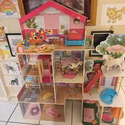 KidKraft Pool Party Mansion Dollhouse