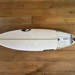 5’6 Sharp Eye Inferno 72 surfboard. 24.6 cls.