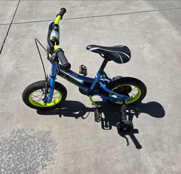 Schwinn 12" Kids Bike with Training Wheels