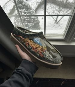 Palace X Uggs Size 11