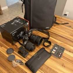 📸 For Sale: Sony A7 III Camera Bundle – Excellent Condition
