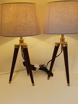 A Pair Of 20" High Lamps With Brand New Shades $25