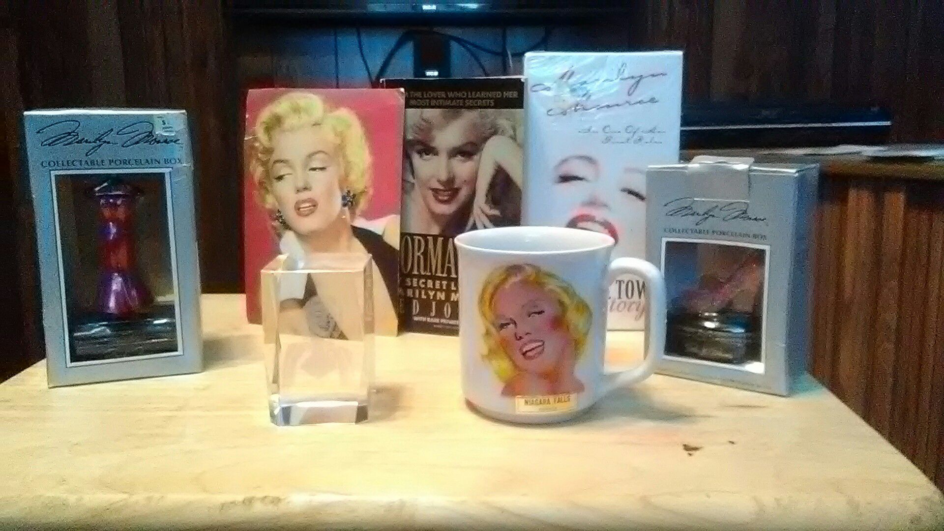 Marilyn Monroe collectibles