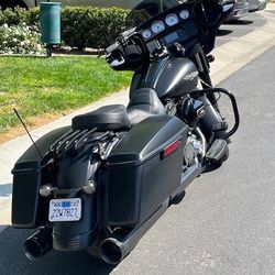 2014 Harley Street glide