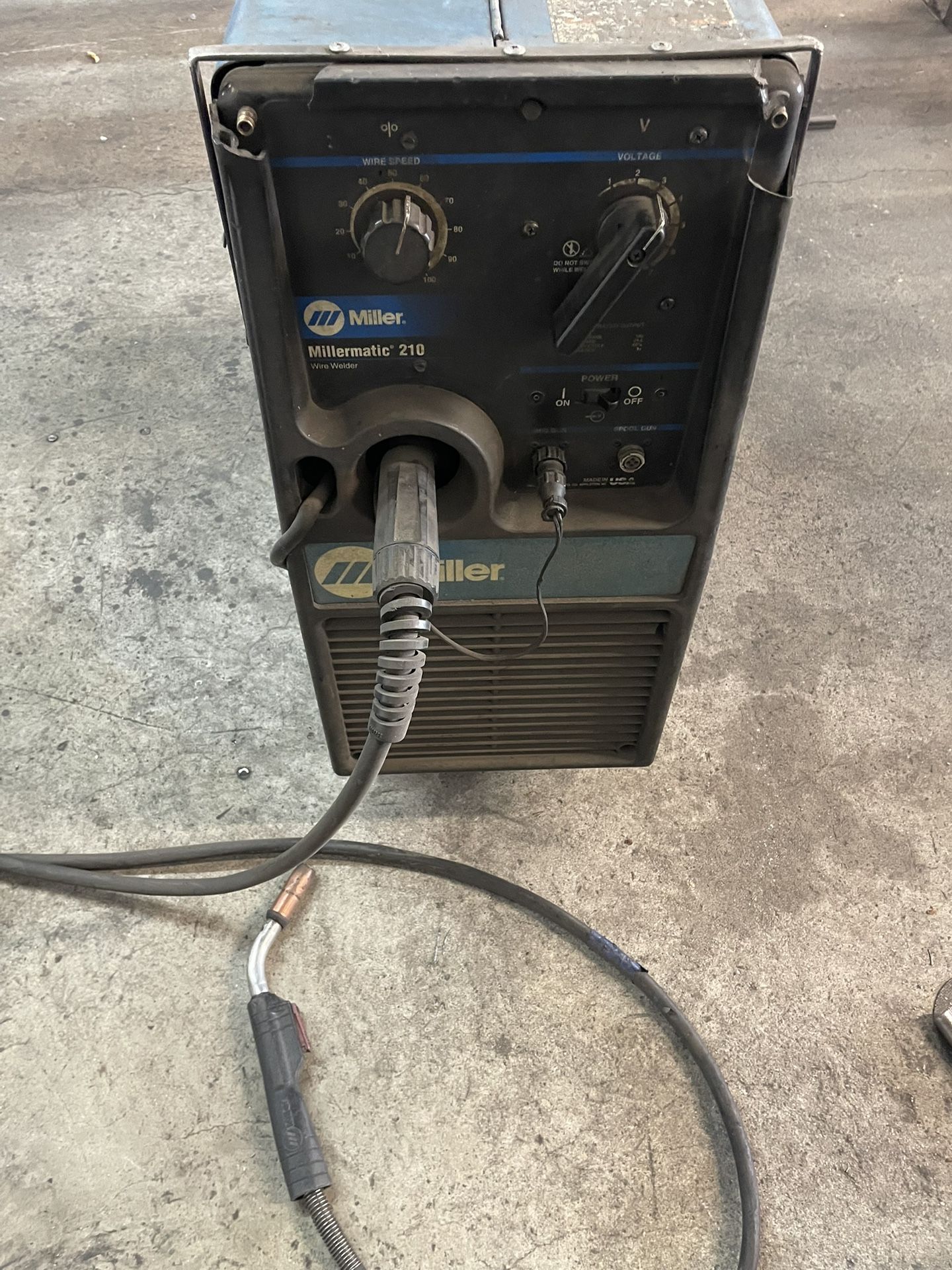 Miller Máquina De Soldar 210