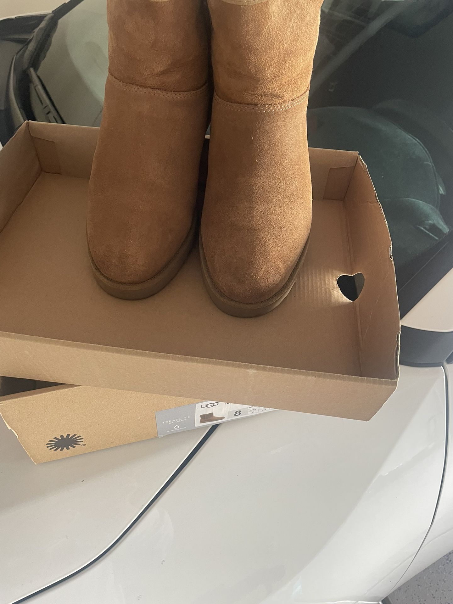 Woman UGG Boots Size 8