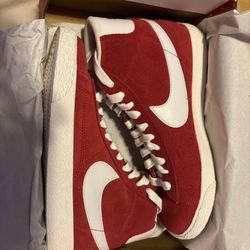 Nike Blazer Size 4.5