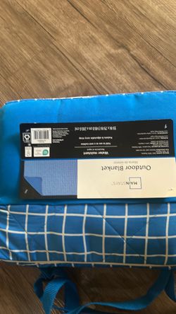 Mainstays Beach Blanket, Sand and Water Resistant, 79" x 59", Blue Grid