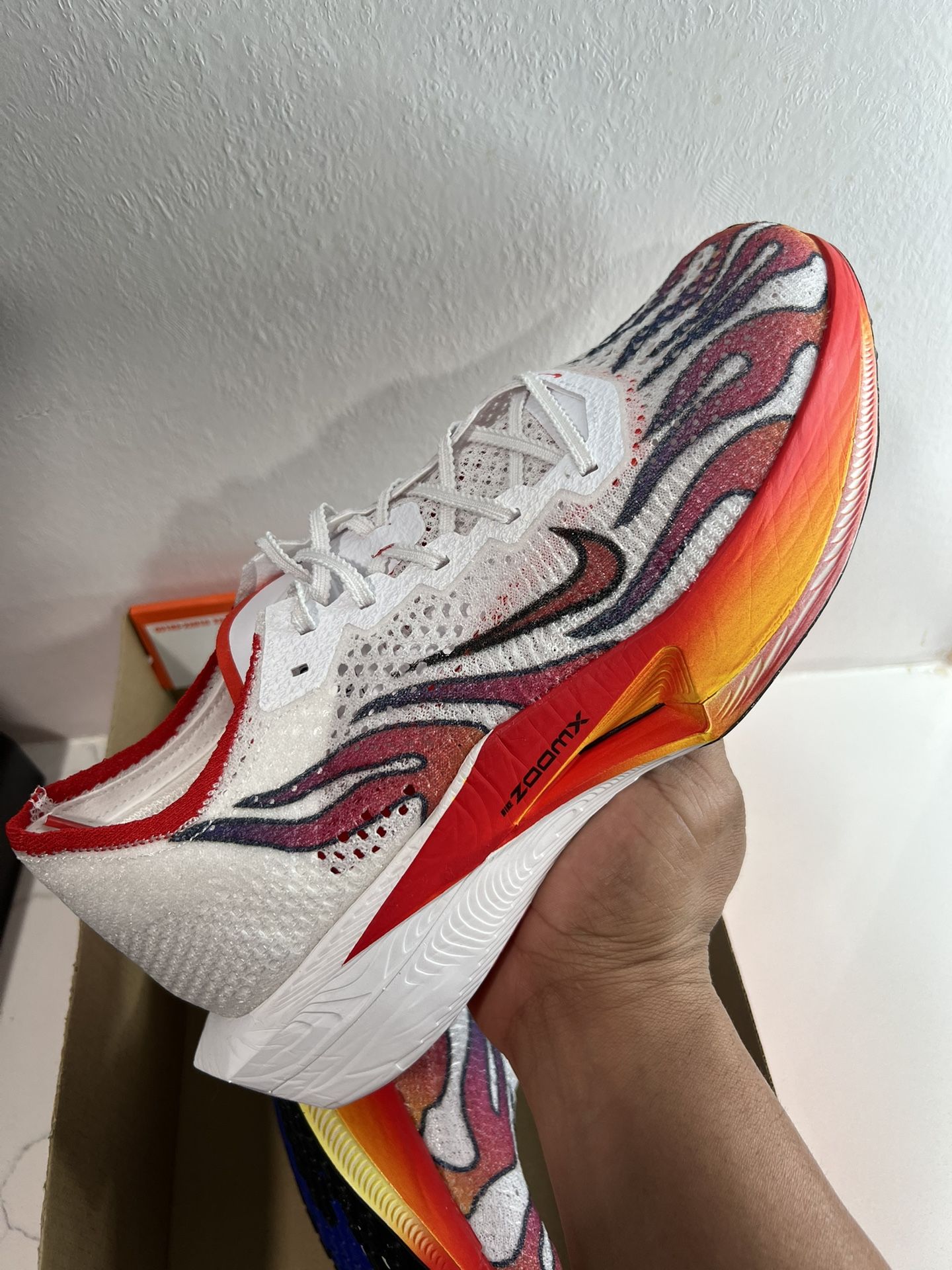 Nike Zoomx Vaporfly Next% 3 ( Men Size 10.5 )