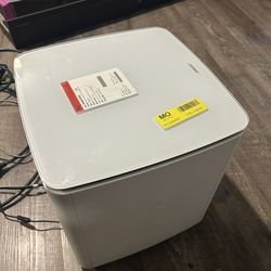 Bose - Bass Module 700 Wireless Subwoofer - Arctic White. In great condition. Fully functional 