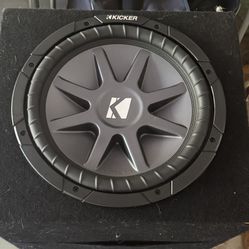 Kicker CompVr 12in Sub And Box