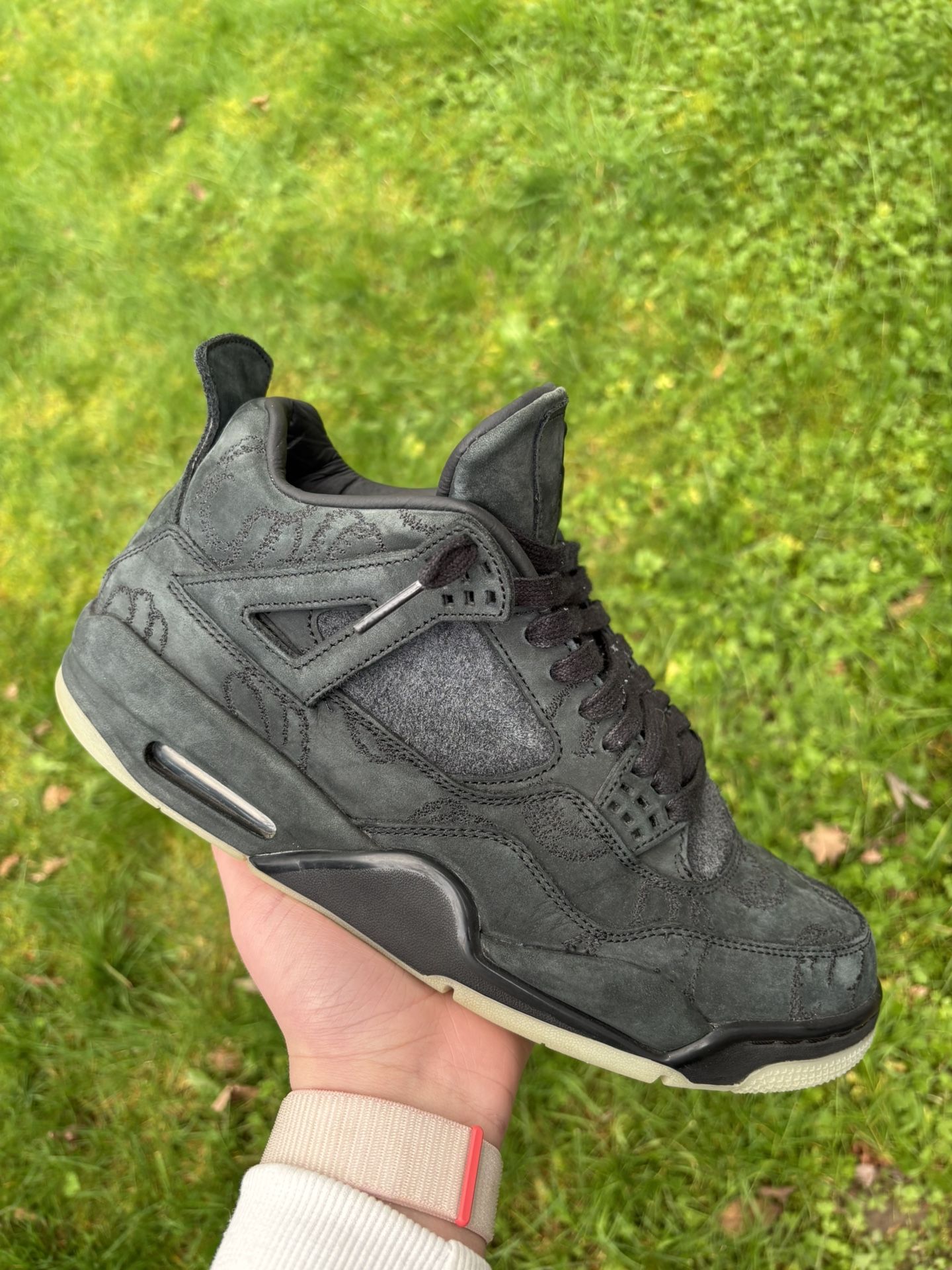 Jordan 4 Kaws Black