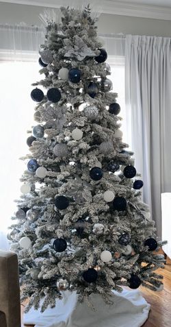 8ft Pre-Lit Flocked Christmas Tree (King of Christmas)