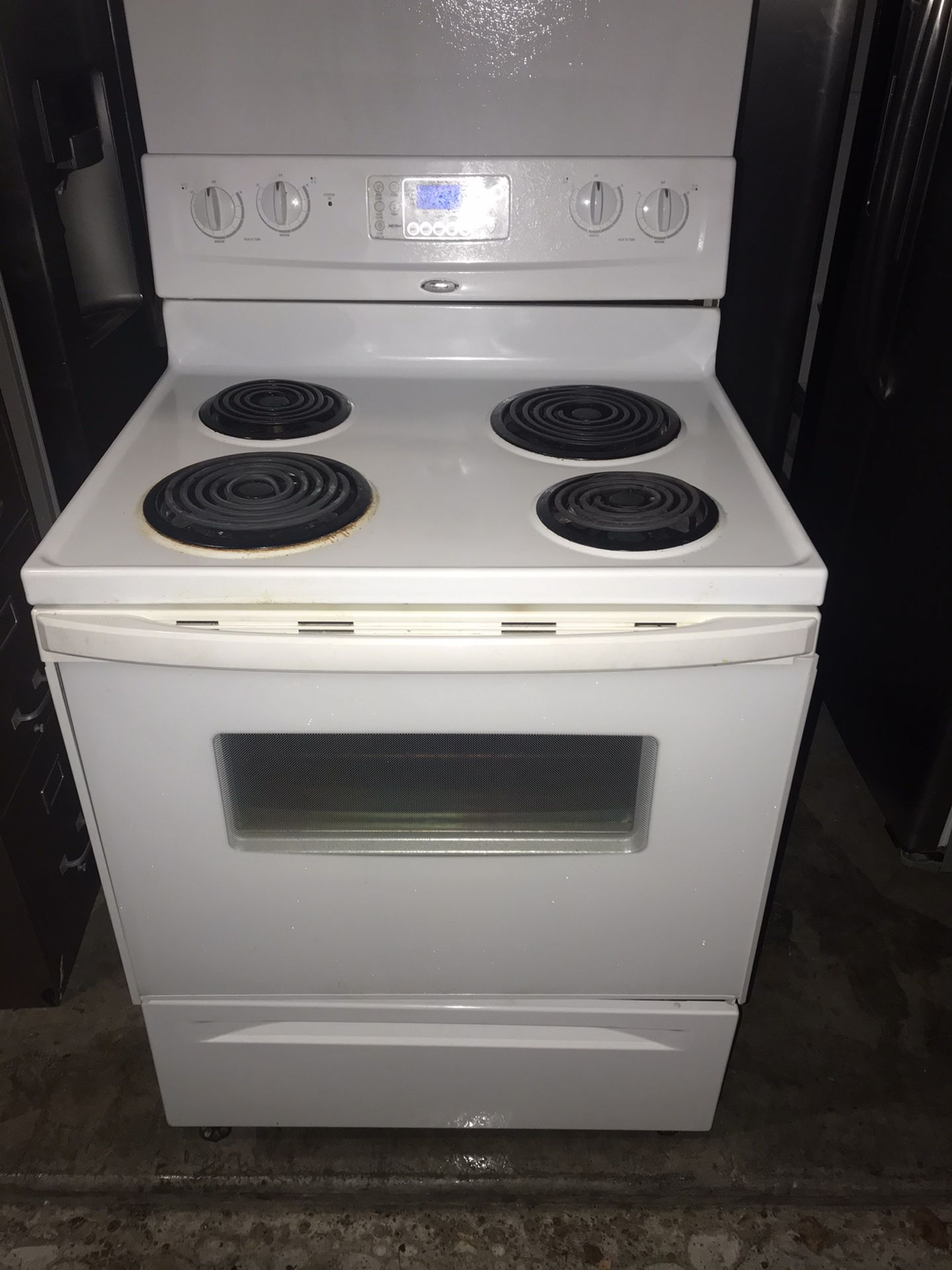 Whirlpool electric stove self cleaning