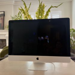 Apple iMac All-in-One Desktop Computer