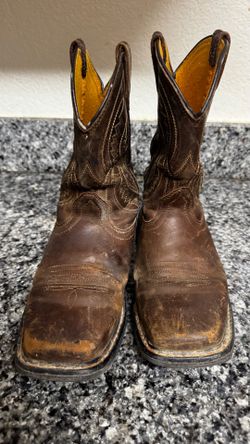 Ariat Kid’s WorkHog XT Coil Western Boots – Youth Size 4 (US) / EU 35.5