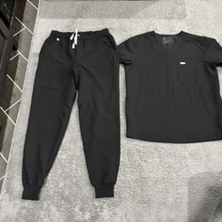 Men’s Medium FIGS Black Scrub Set