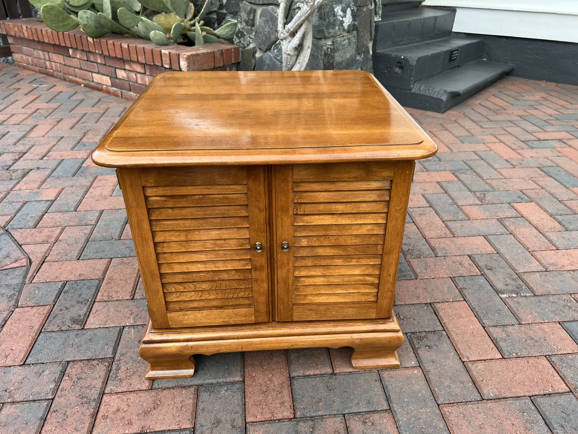 Ethan Allen End Table