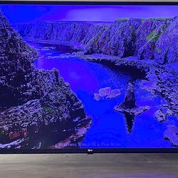 Moving Sale: LG 55” 4K Smart TV – Excellent Condition