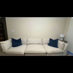 Weirs Sectional Sofa