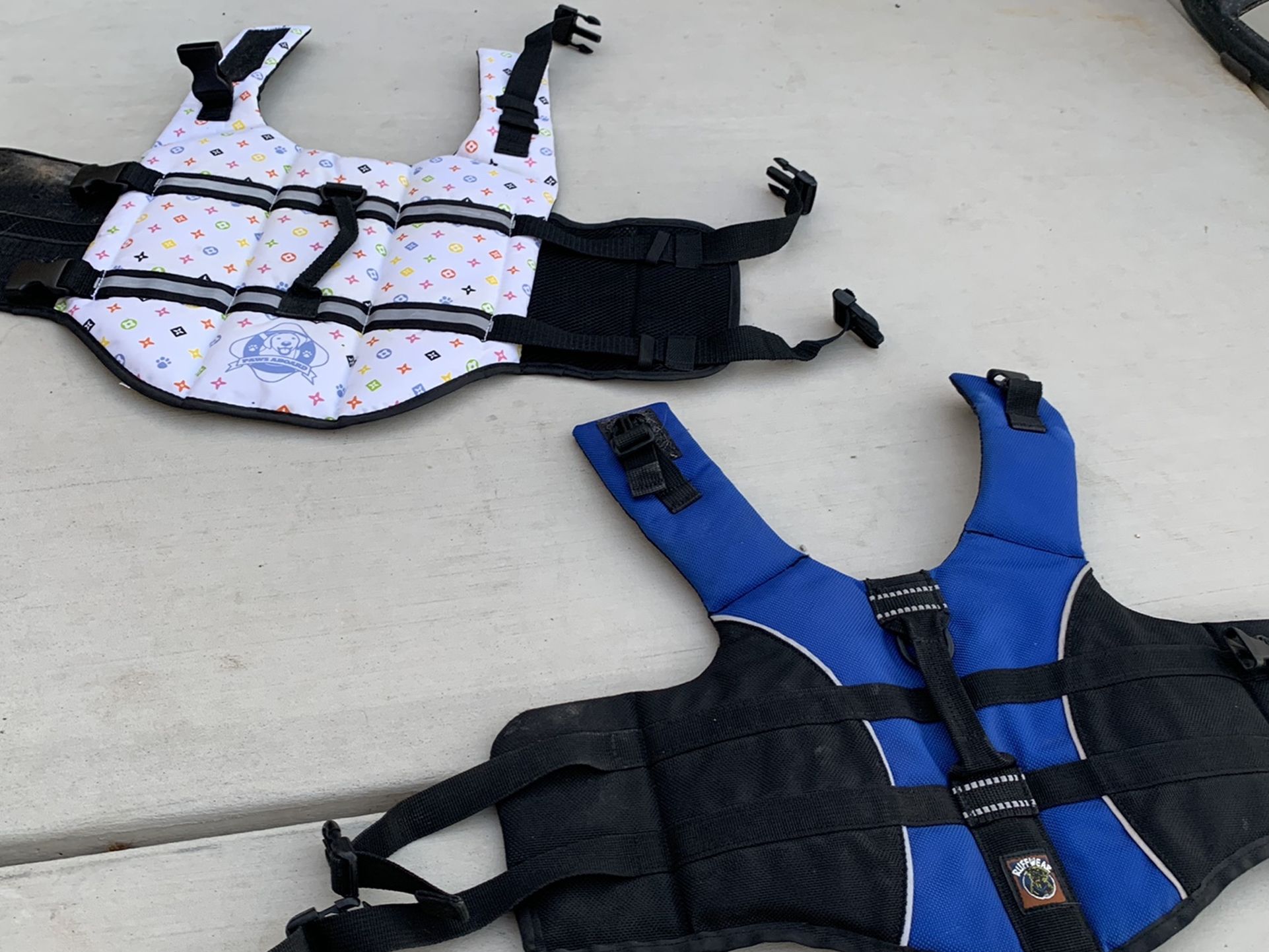 Doggy life jackets