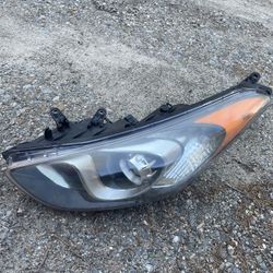 Used 2013 Hyundai Elantra GT Headlights 