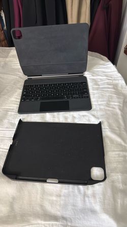 Magic Apple keyboard. For iPad generación 1 w/ cover buddy 50 dólar valué