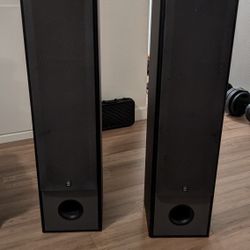 Pair Of Yamaha Speakers 