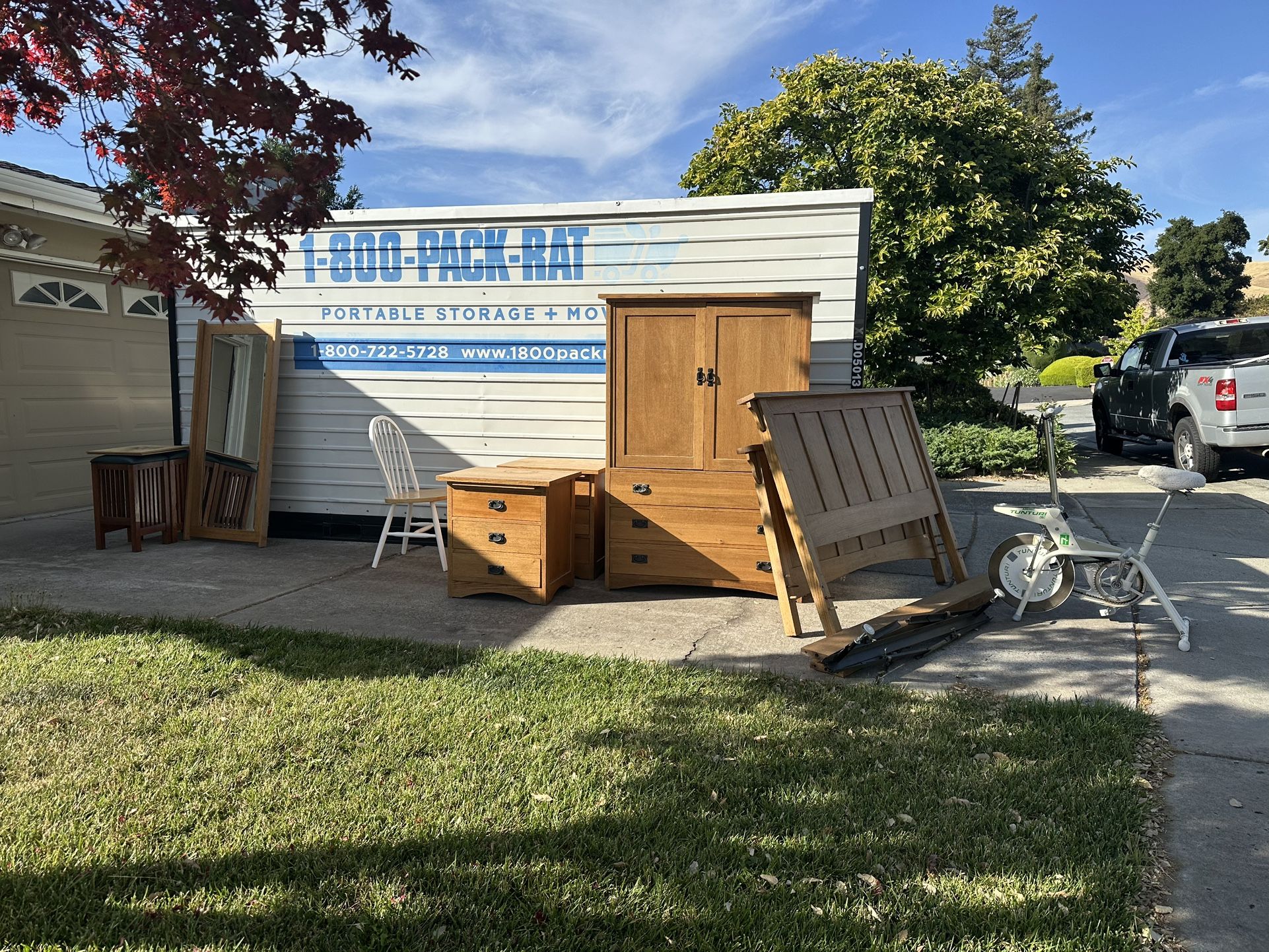 Free Bedroom Set And Other Items