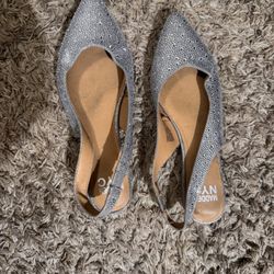 Flats/ Sandals/ Shoes