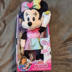 Minnie Mouse Sparkle And Sing Doll