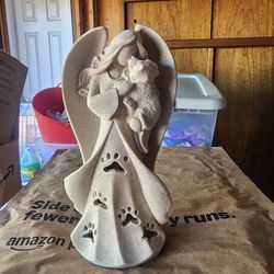 Pet battery operated brand new! Must Go MOVING!