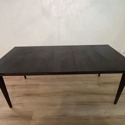 Room & board dining table