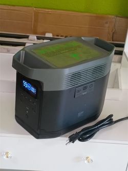 ECOFLOW DELTA 1300 PORTABLE POWER STATION -GREAT FOR CAMPING. RVS. EMERGENCY -FAST CHARGING(CAR. HOME. SOLAR PANEL)
Capacity: 1260Wh (50.4V)AC Output: