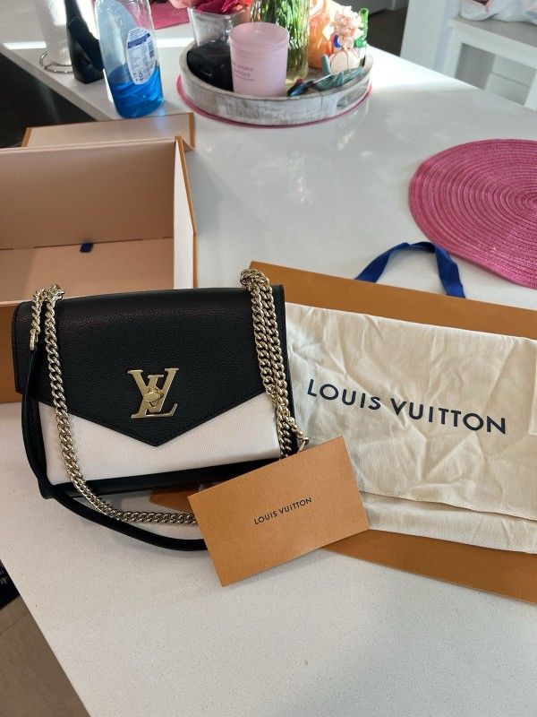 Louis Vuitton Calfskin Mylockme Chain - Crossbody Bag