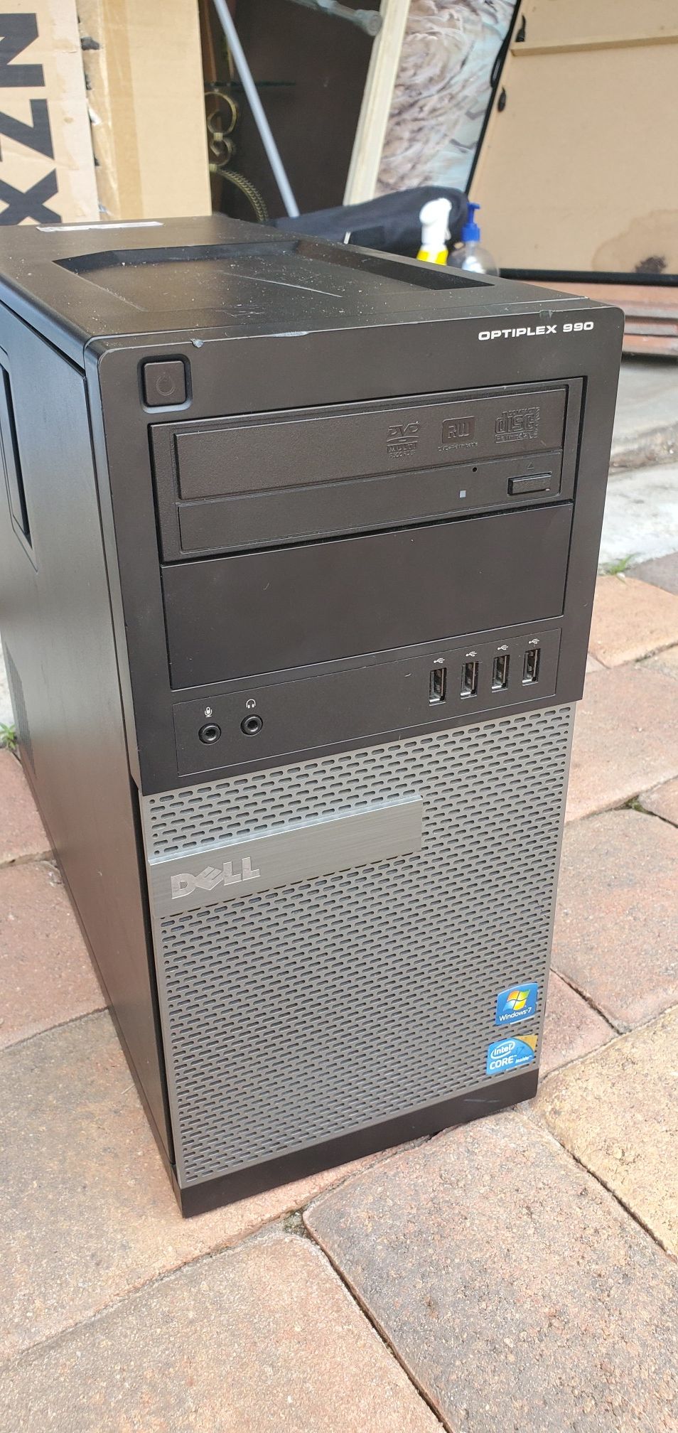 Dell optiplex 990 case and Nvidia Quadro FX 1800