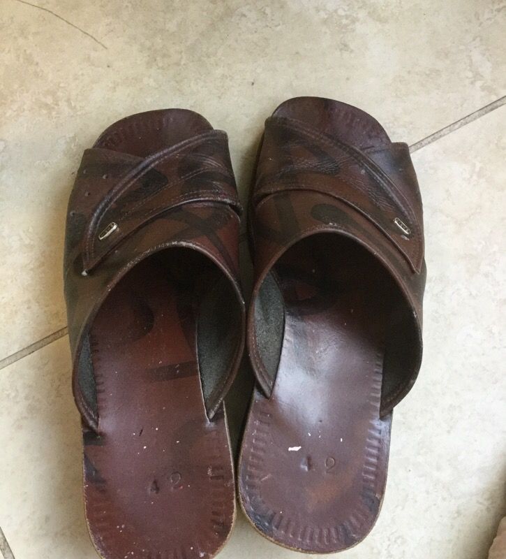 Shoe