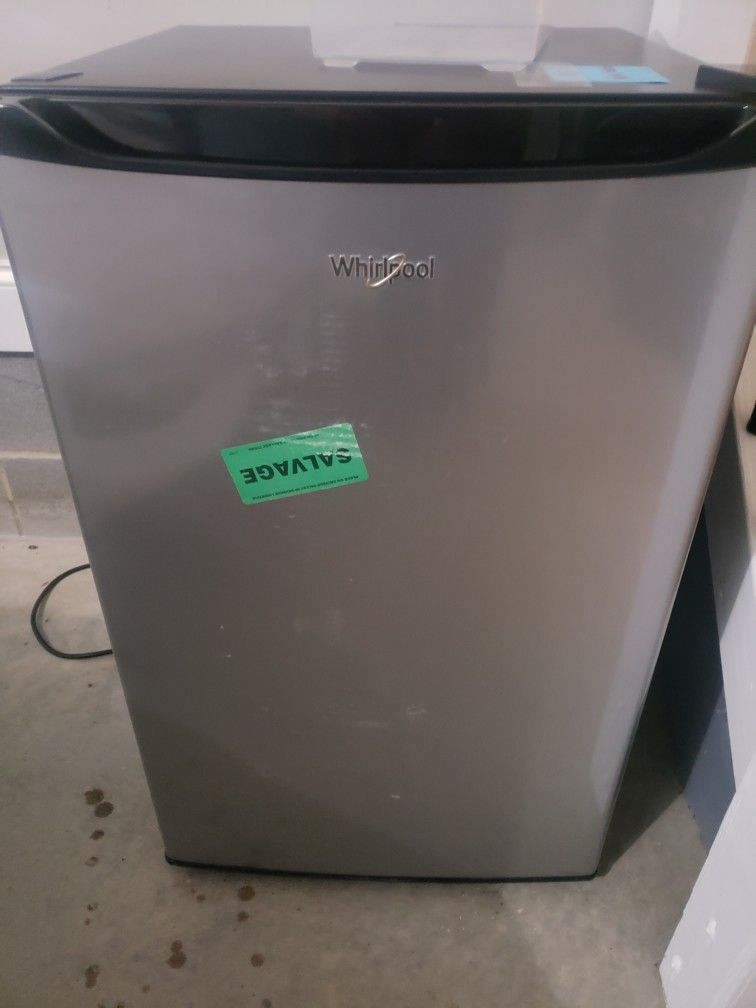 Whirlpool 4.3 Mini Fridge