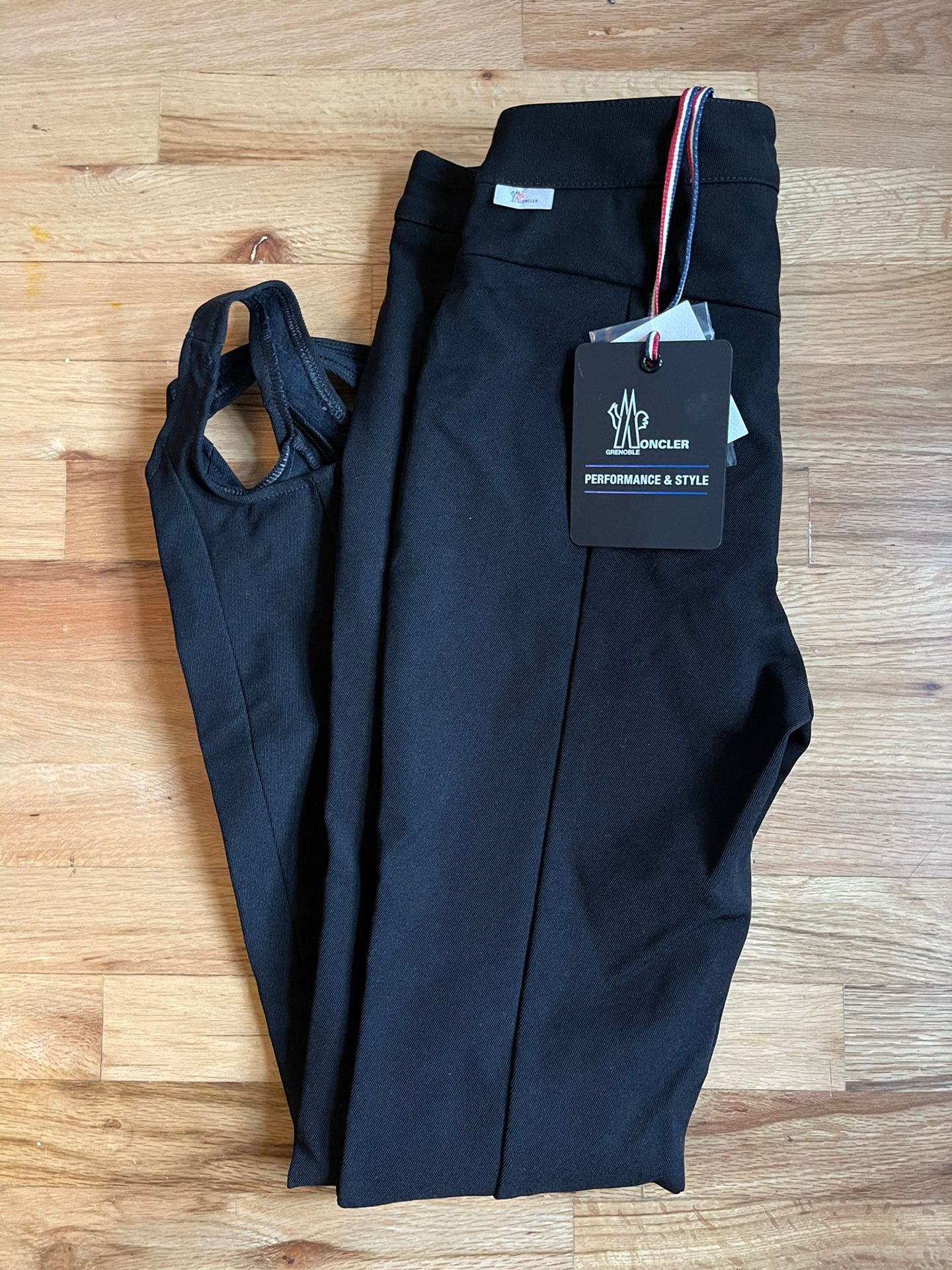 Women’s Moncler Performance And Style Leggings Size 44 US Medium