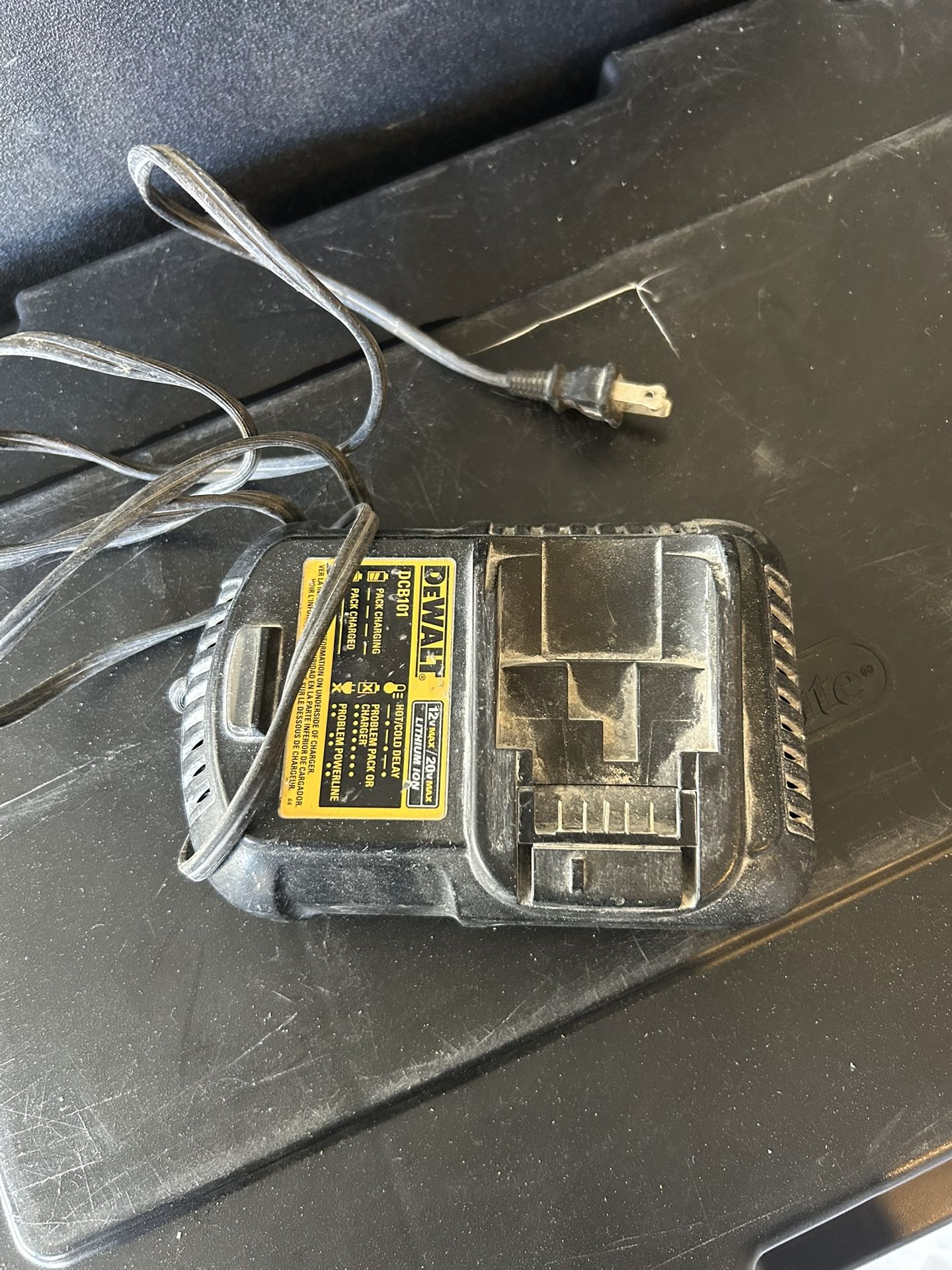 Dewalt Charger